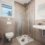 Egge 7e Mit Whirpool U Sauna * Altenbeken